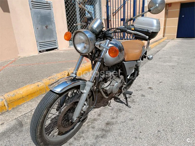 Suzuki TU250X - Vista 4