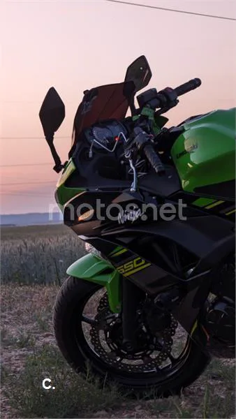 Kawasaki Ninja 650 - Vista 4