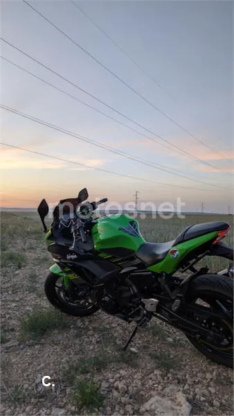 Kawasaki Ninja 650 - Vista 7