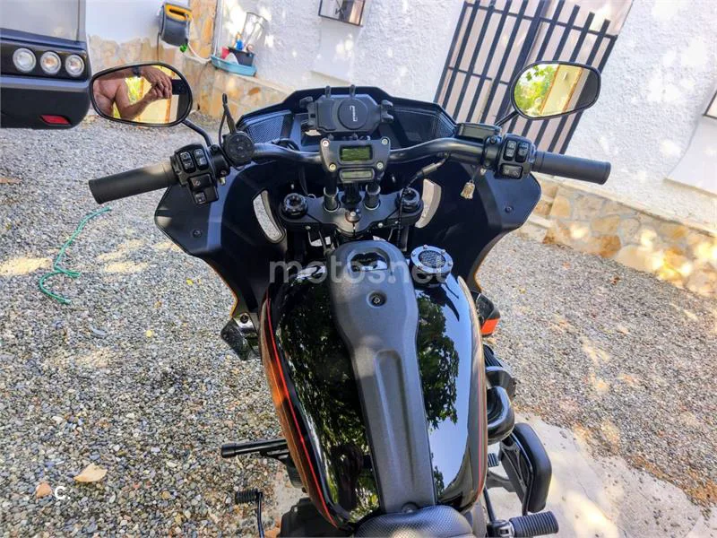 Harley-Davidson Low Rider ST - Vista 24