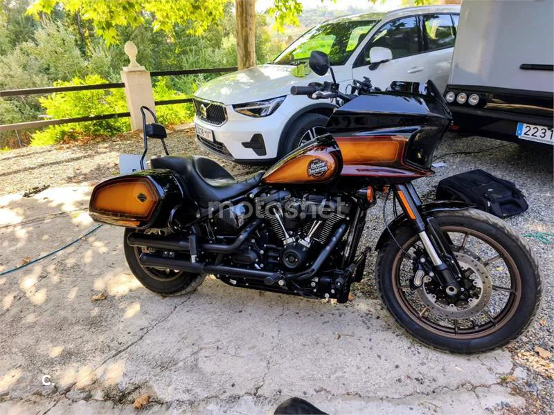 Harley-Davidson Low Rider ST - Vista 27
