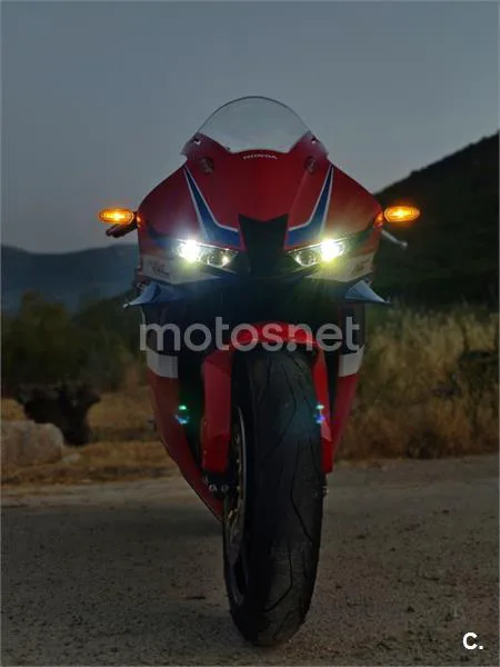Honda CBR600RR - Vista 5