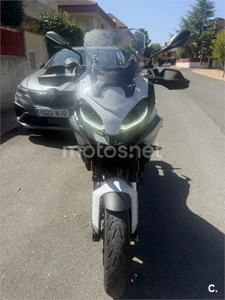 BMW F 900 XR 11.900 € 2025 Madrid - 1