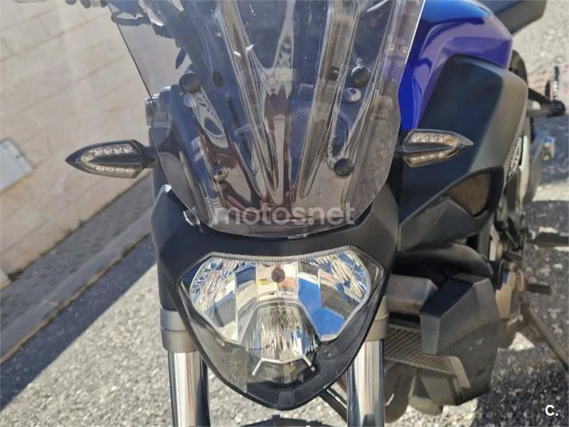 Yamaha MT-07 - Vista 7