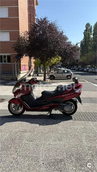 Suzuki Burgman 400 - Vista 3
