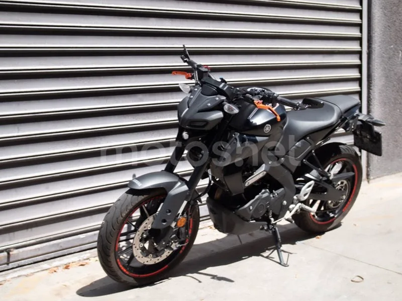 Yamaha MT-125 - Vista 13