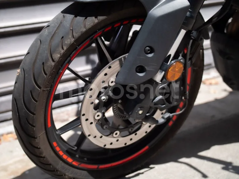 Yamaha MT-125 - Vista 15