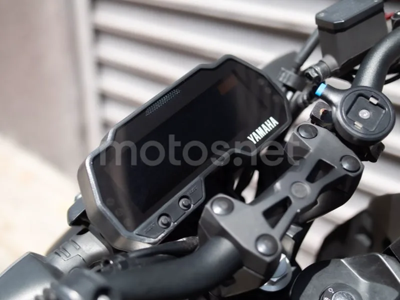 Yamaha MT-125 - Vista 20