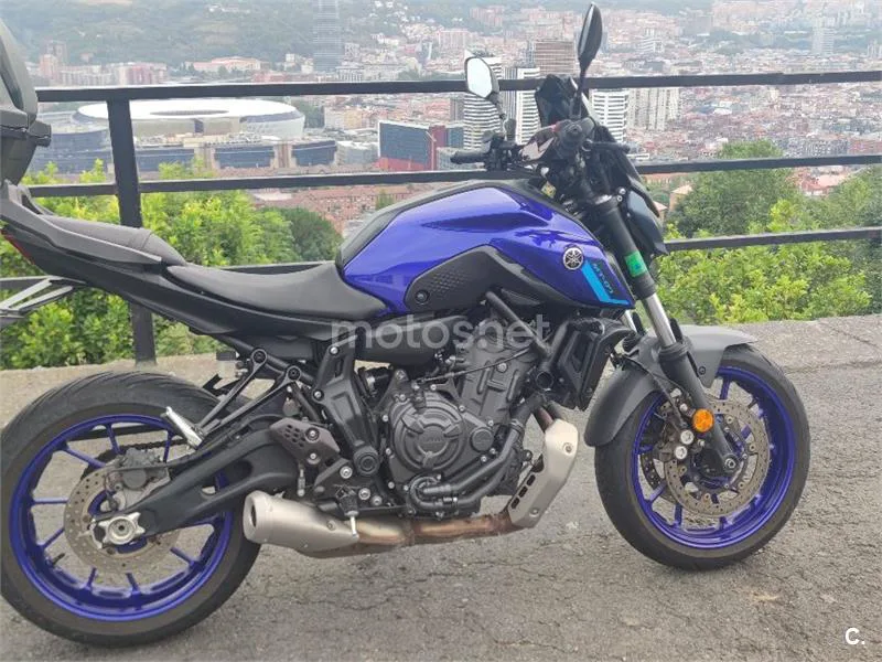 Yamaha MT-07 - Vista 9