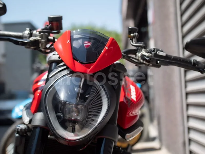 Ducati Monster - Vista 13