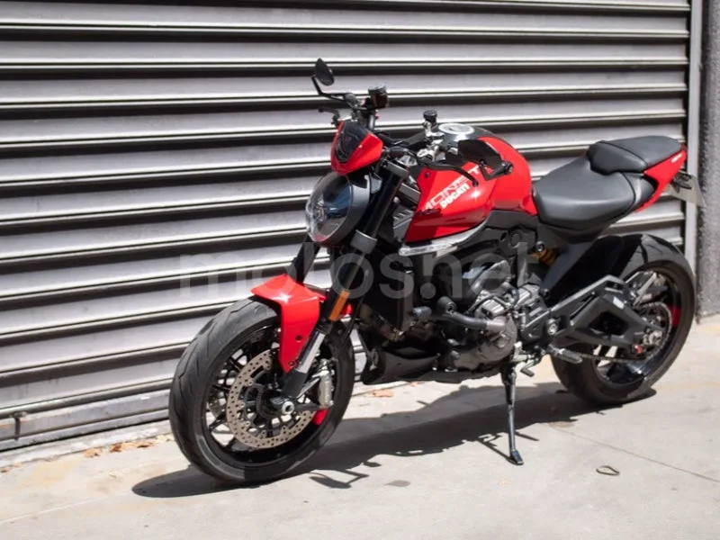 Ducati Monster - Vista 15