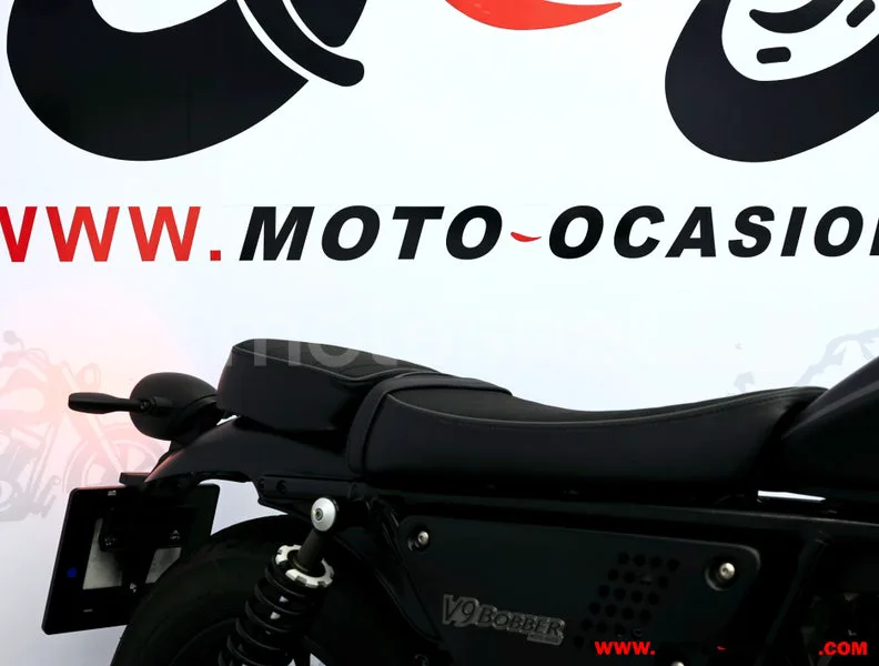 Moto Guzzi V9 - Vista 10