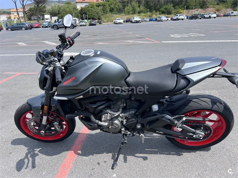 Ducati Monster - Vista 5