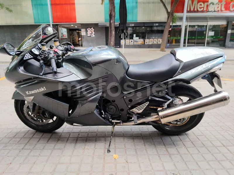 Kawasaki ZZR1400 - Vista 5