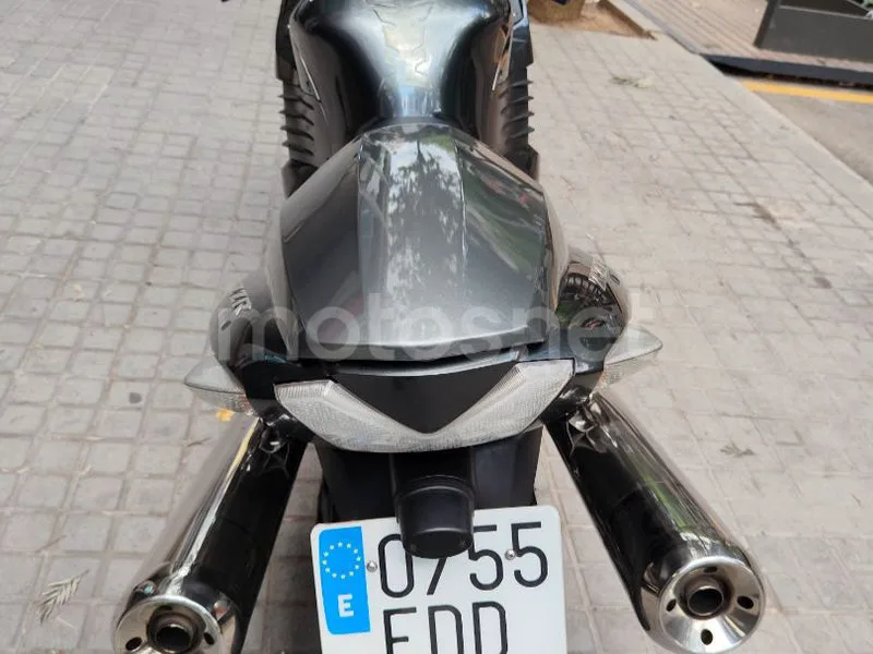 Kawasaki ZZR1400 - Vista 7