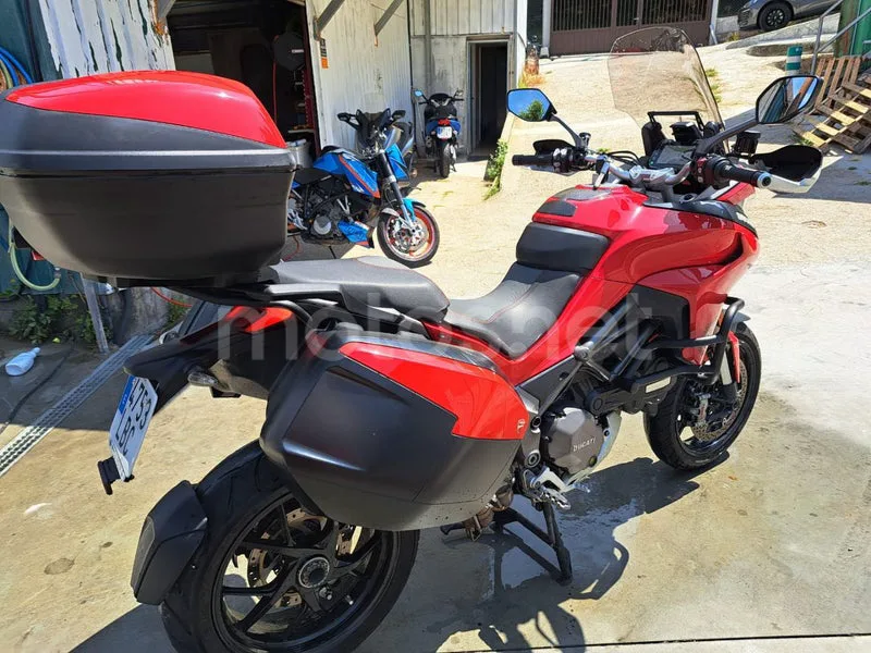Ducati Multistrada V2 - Vista 3