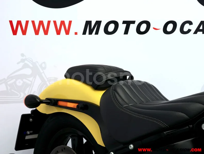 Harley-Davidson Street Bob - Vista 11