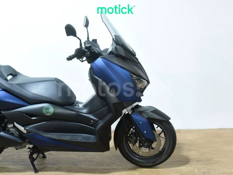 Yamaha XMAX 300 - Vista 4