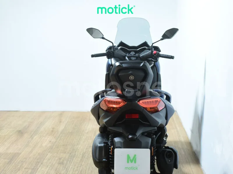 Yamaha XMAX 300 - Vista 6