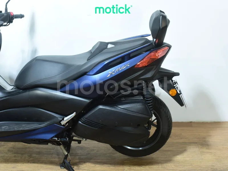 Yamaha XMAX 300 - Vista 9