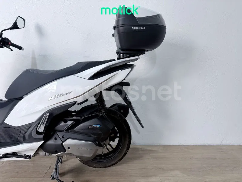 QJ Motor MTX 125 - Vista 7