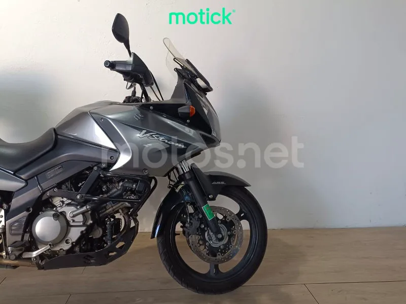 Suzuki V-Strom 650 - Vista 4