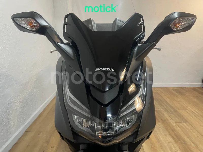 Honda Forza 125 - Vista 4