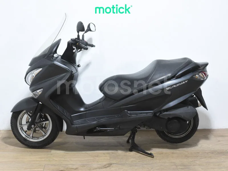 Suzuki Burgman 125 - Vista 6