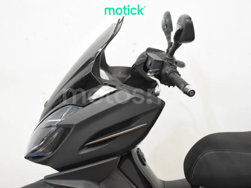 Kymco K-XCT 125i - Vista 6