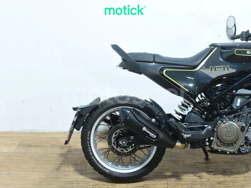 Husqvarna Svartpilen 401 - Vista 3