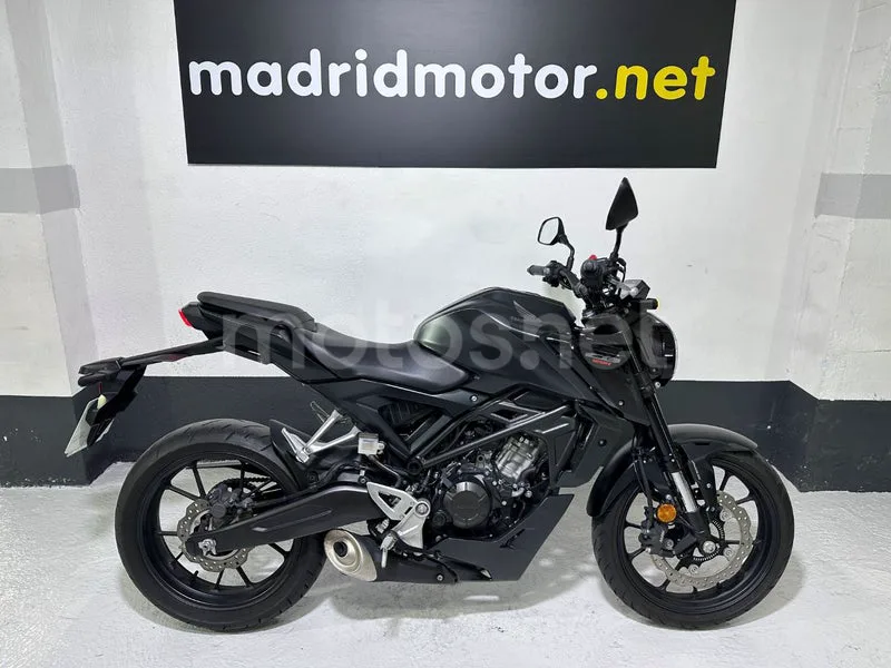 Honda CB125R 3990 € 2023 Madrid - 1