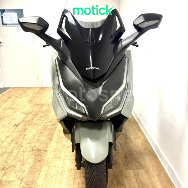 Honda Forza 350 - Vista 10