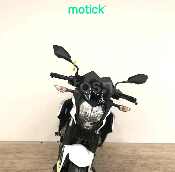 Kawasaki Z125 - Vista 8
