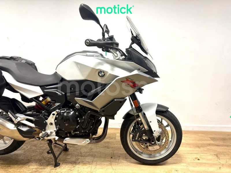 BMW F 900 XR - Vista 4
