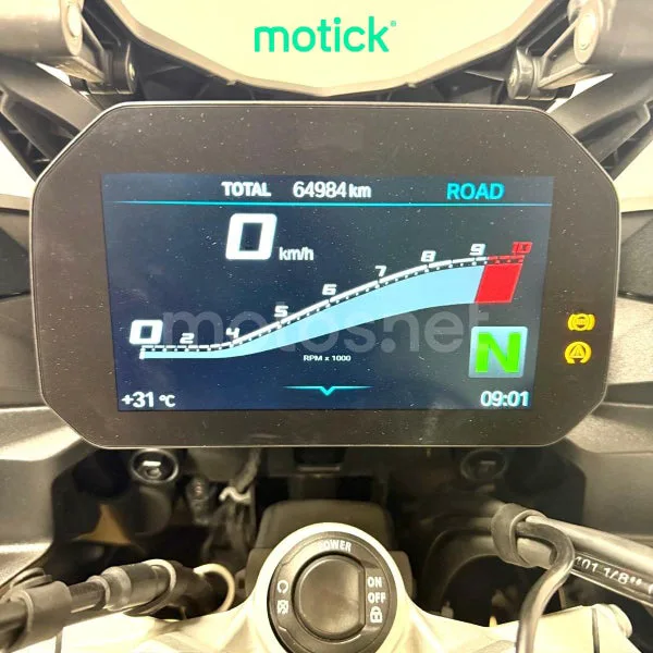 BMW F 900 XR - Vista 5