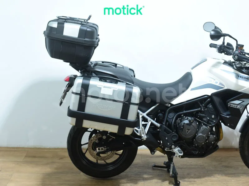 Triumph Tiger 900 - Vista 3