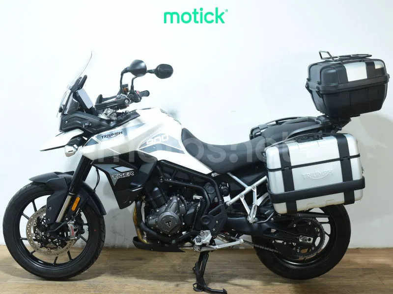 Triumph Tiger 900 - Vista 7