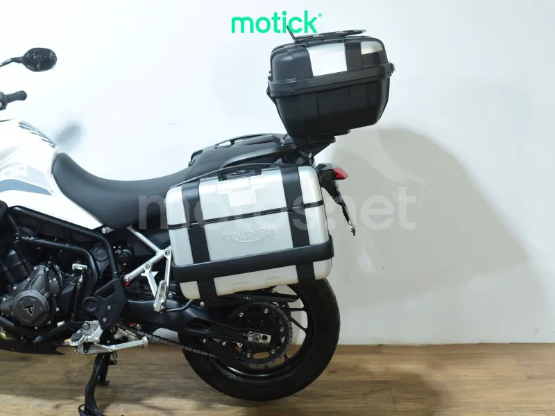Triumph Tiger 900 - Vista 9