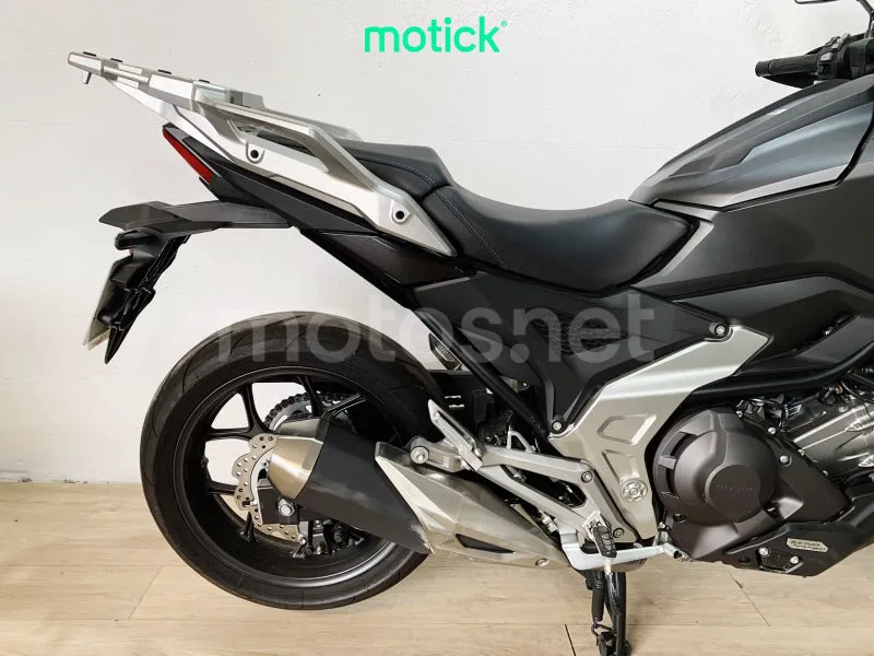 Honda NC750S - Vista 3