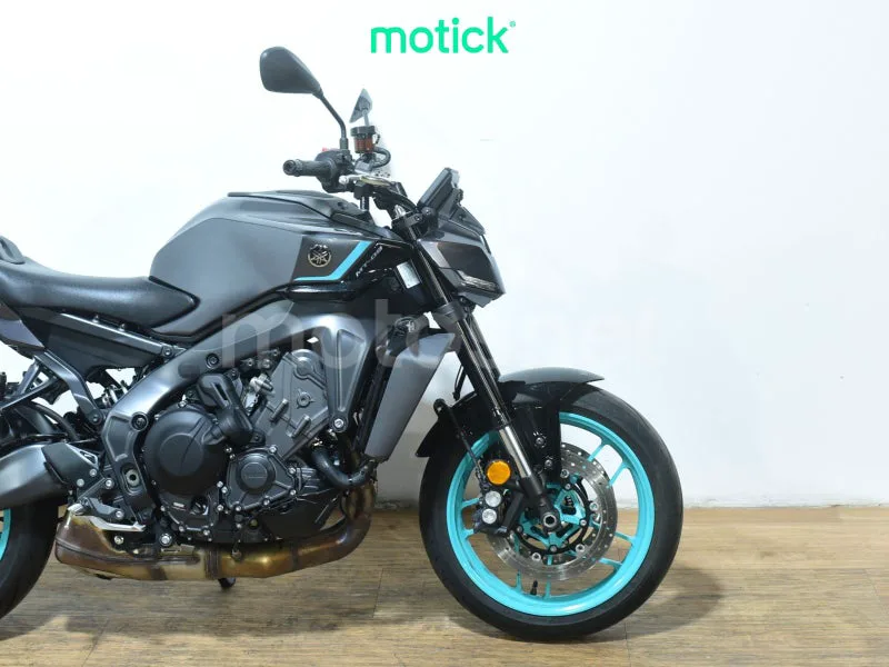 Yamaha MT-09 - Vista 4