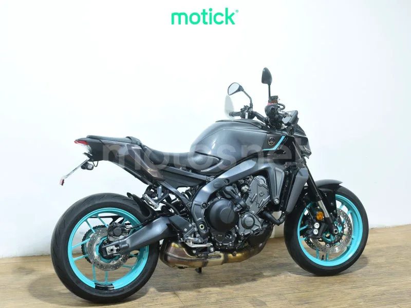 Yamaha MT-09 - Vista 10