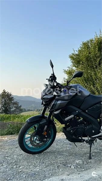 Yamaha MT-125 - Vista 7