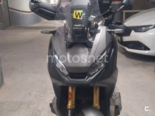 Honda X-ADV - Vista 5