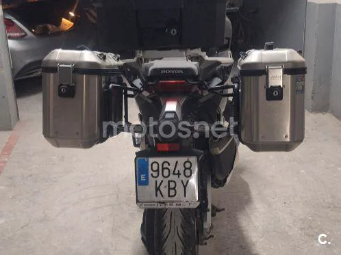Honda X-ADV - Vista 6