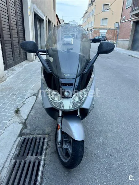 Piaggio X8 200 - Vista 13