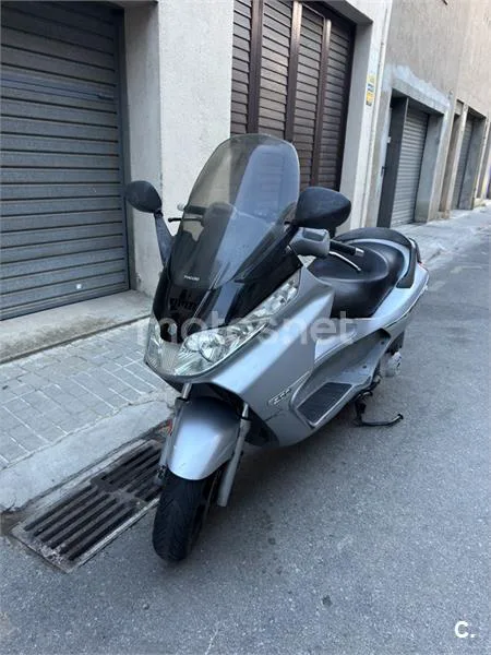 Piaggio X8 200 - Vista 14