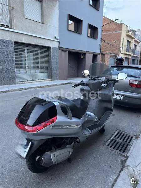 Piaggio X8 200 - Vista 10