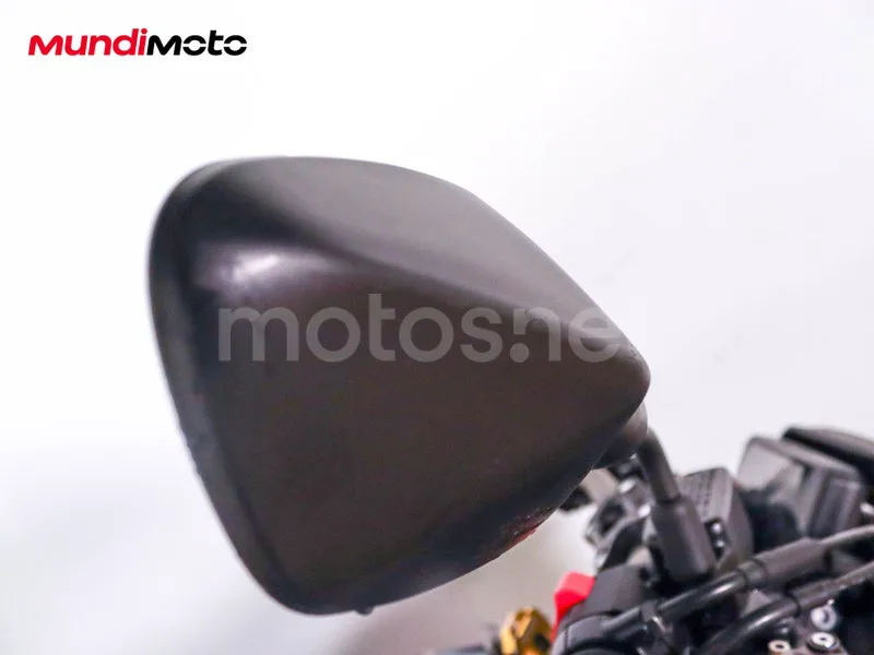 Honda CB650R - Vista 14