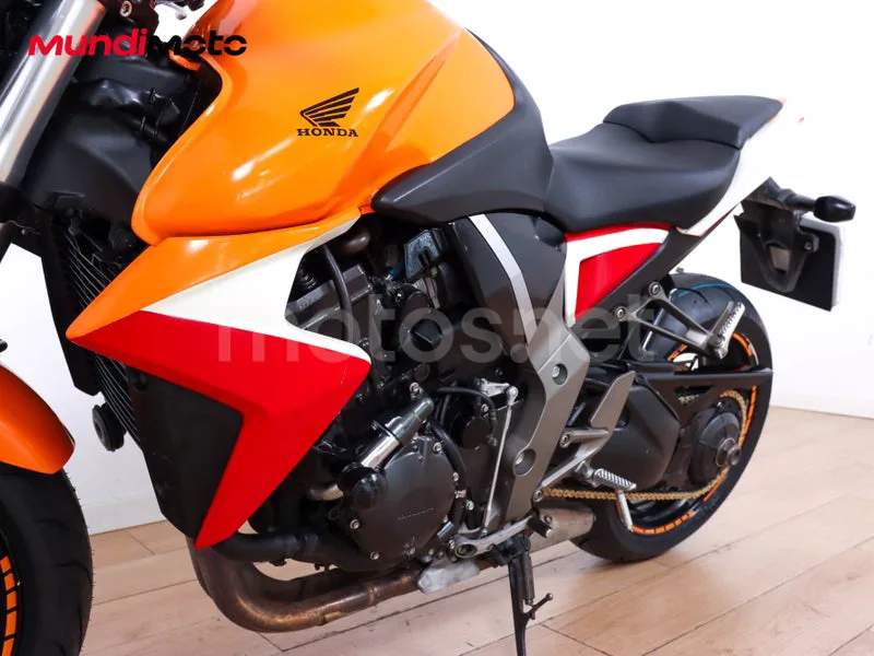 Honda CB1000R - Vista 10