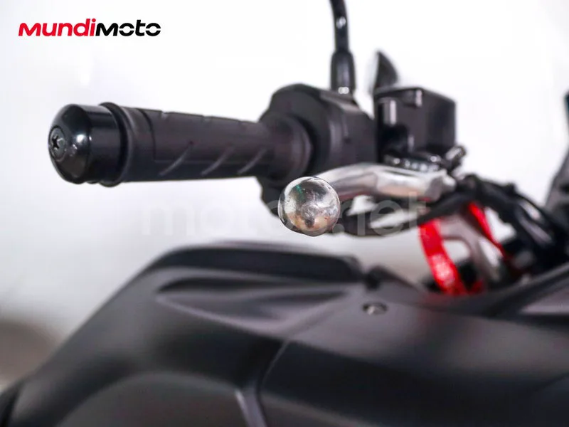 Honda XL750 Transalp - Vista 13